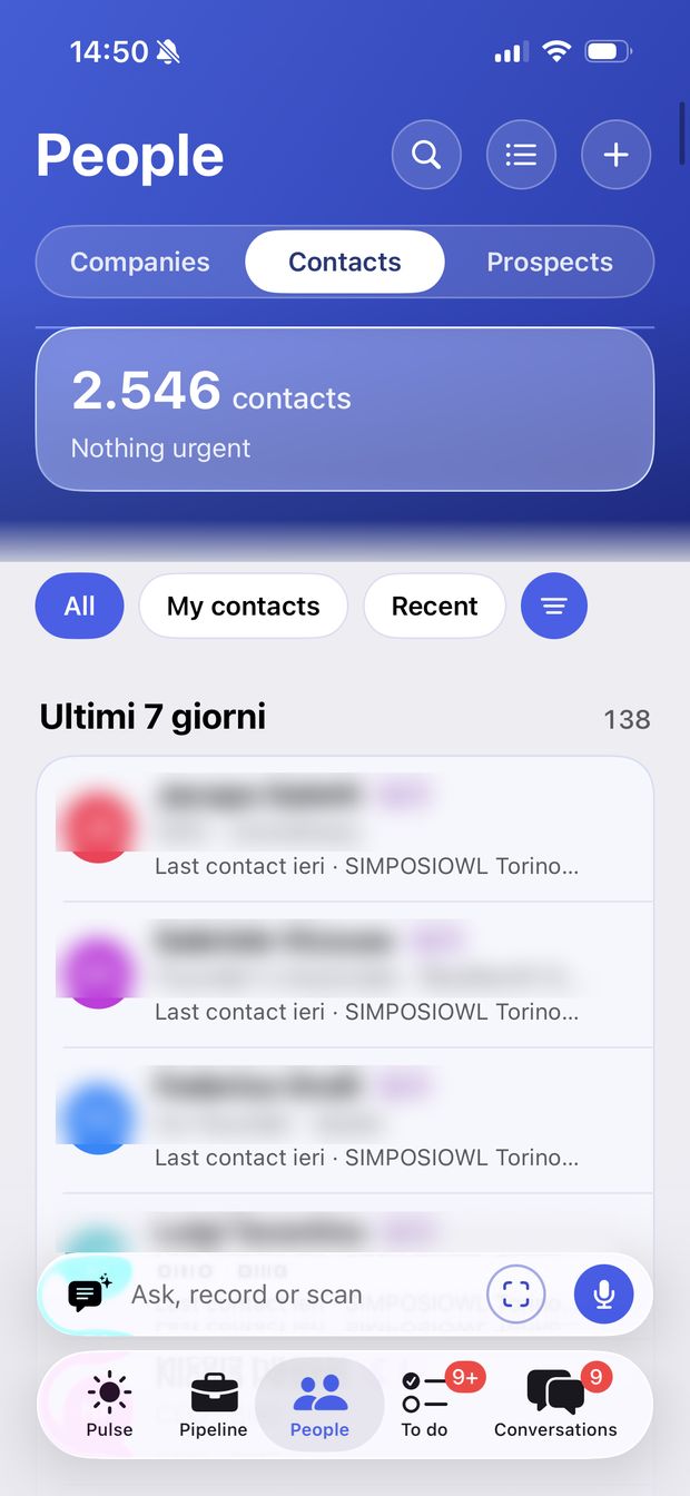 Schermata Persone di cecyl: i contatti degli ultimi 7 giorni, ognuno con l'etichetta dell'evento SIMPOSIOWL Torino. In basso la barra per chiedere, registrare o scansionare.